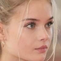 Veronika Miller Naken