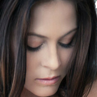 Victoria James Naken