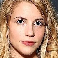 Wallis Currie-Wood Naken