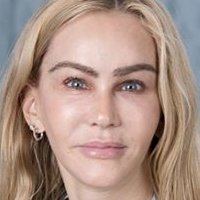 Wendy Bednarz Naken