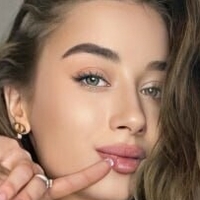 xlucyliux Naken