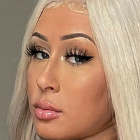 yourfavshaawty Naken