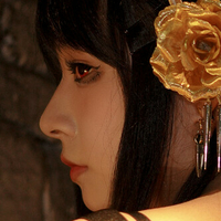 Yuuhuia Naken